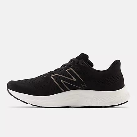NEW BALANCE - נעלי ספורט לגברים MEVOZLK3 בצבע שחור ולבן - MASHBIR//365