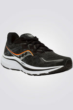 SAUCONY - נעלי ספורט לגברים OMNI 20 בצבע שחור ולבן - MASHBIR//365