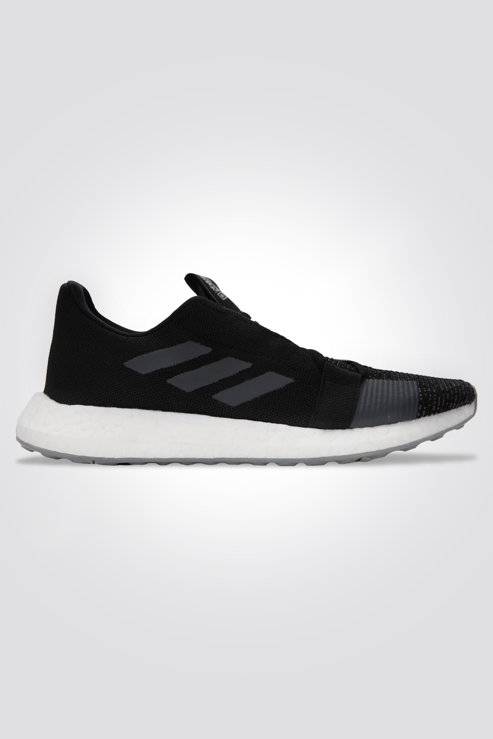 ADIDAS - נעלי ספורט לגברים SENSEBOOST GO בצבע שחור ואפור - MASHBIR//365