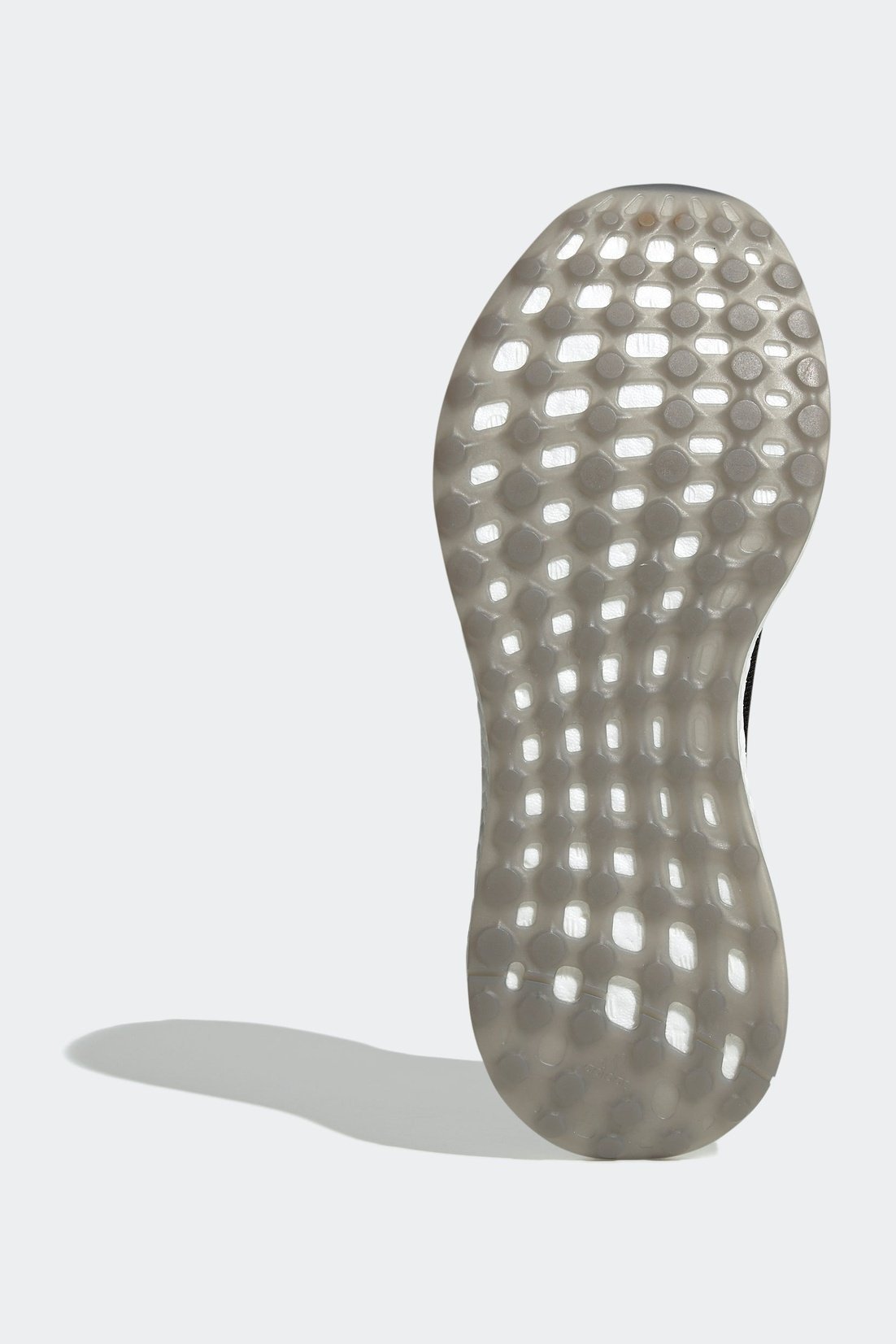 ADIDAS - נעלי ספורט לגברים SENSEBOOST GO בצבע שחור ואפור - MASHBIR//365