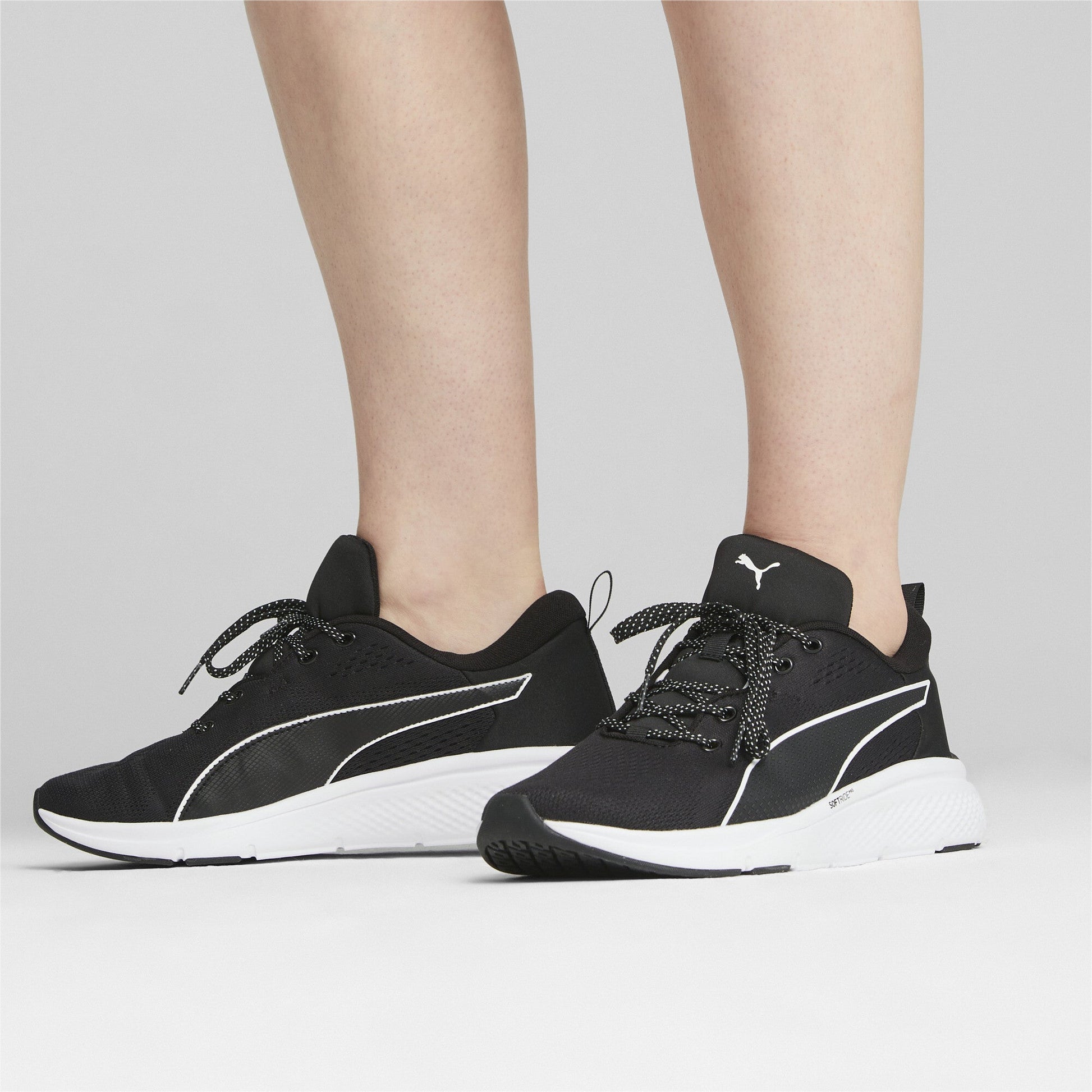 PUMA - נעלי ספורט לגברים Softride Pro Echo בצבע שחור - MASHBIR//365