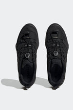 ADIDAS - נעלי ספורט לגברים TERREX SWIFT R2 GTX בצבע שחור ואפור - MASHBIR//365