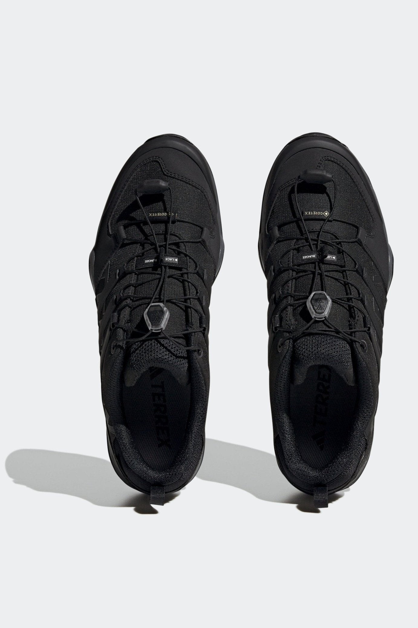 ADIDAS - נעלי ספורט לגברים TERREX SWIFT R2 GTX בצבע שחור ואפור - MASHBIR//365