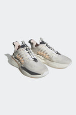 ADIDAS - נעלי ספורט לנשים AlphaBoost V1 בצבע לבן - MASHBIR//365