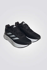 ADIDAS - נעלי ספורט לנשים DURAMO SL בצבע שחור ולבן - MASHBIR//365