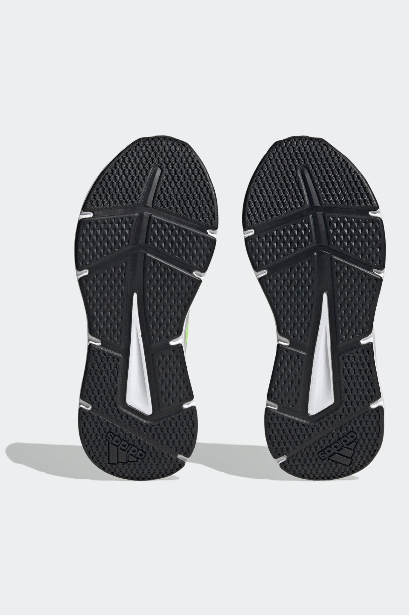 ADIDAS - נעלי ספורט לנשים GALAXY 6 בצבע אפור - MASHBIR//365