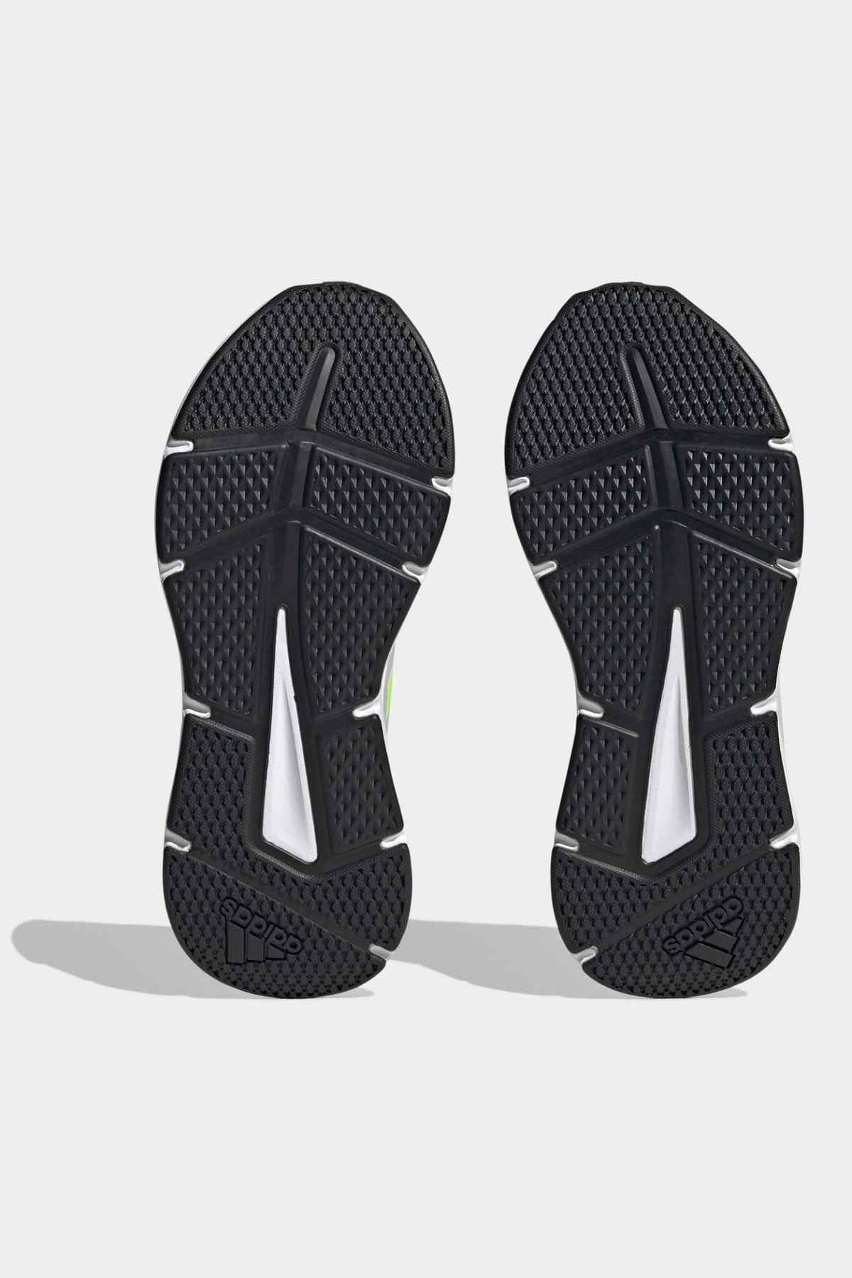 ADIDAS - נעלי ספורט לנשים GALAXY 6 בצבע אפור - MASHBIR//365