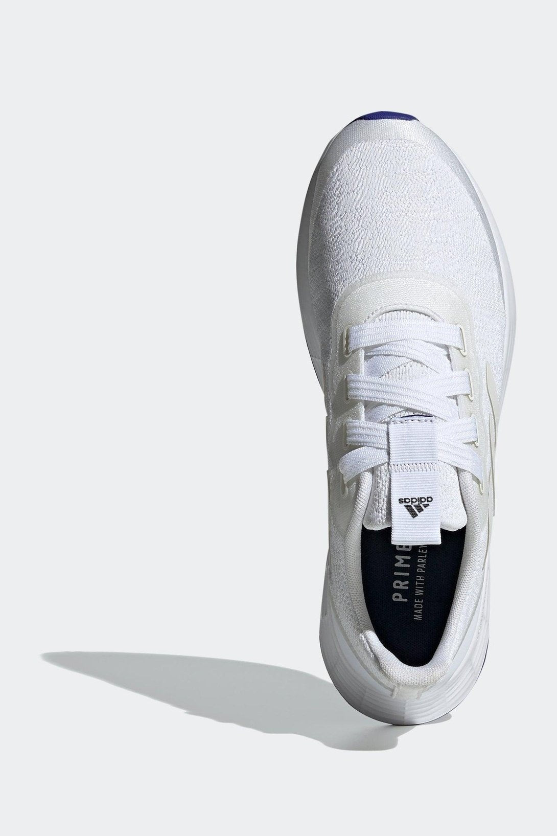 ADIDAS - נעלי ספורט לנשים QT RACER בצבע לבן - MASHBIR//365