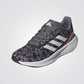 ADIDAS - נעלי ספורט לנשים RUNFALCON 3.0 בצבע פחם ולבן - MASHBIR//365 - 3