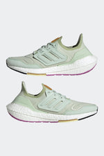 ADIDAS - נעלי ספורט לנשים ULTRABOOST 22 בצבע מנטה - MASHBIR//365