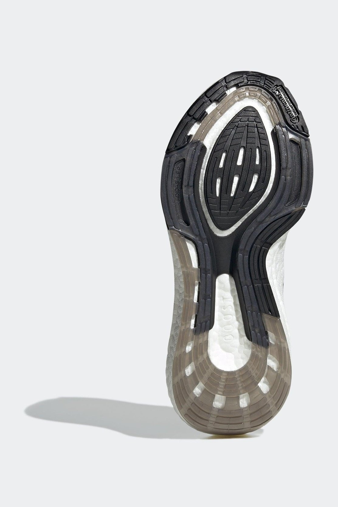 ADIDAS - נעלי ספורט לנשים ULTRABOOST 22 בצבע שחור - MASHBIR//365