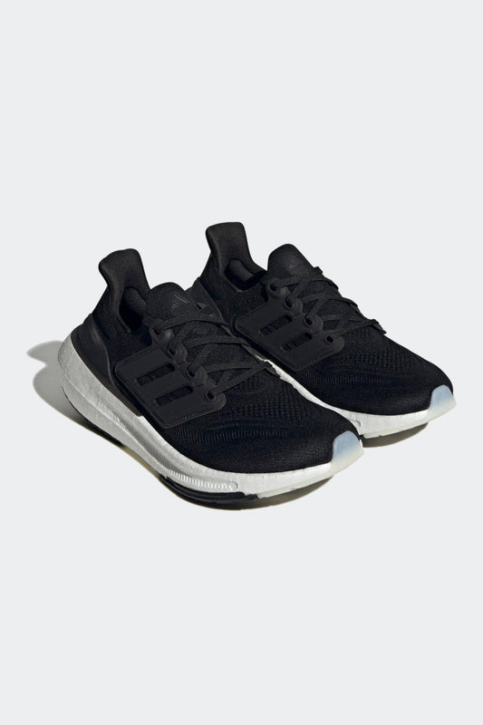 ADIDAS - נעלי ספורט לנשים ULTRABOOST LIGHT בצבע שחור - MASHBIR//365