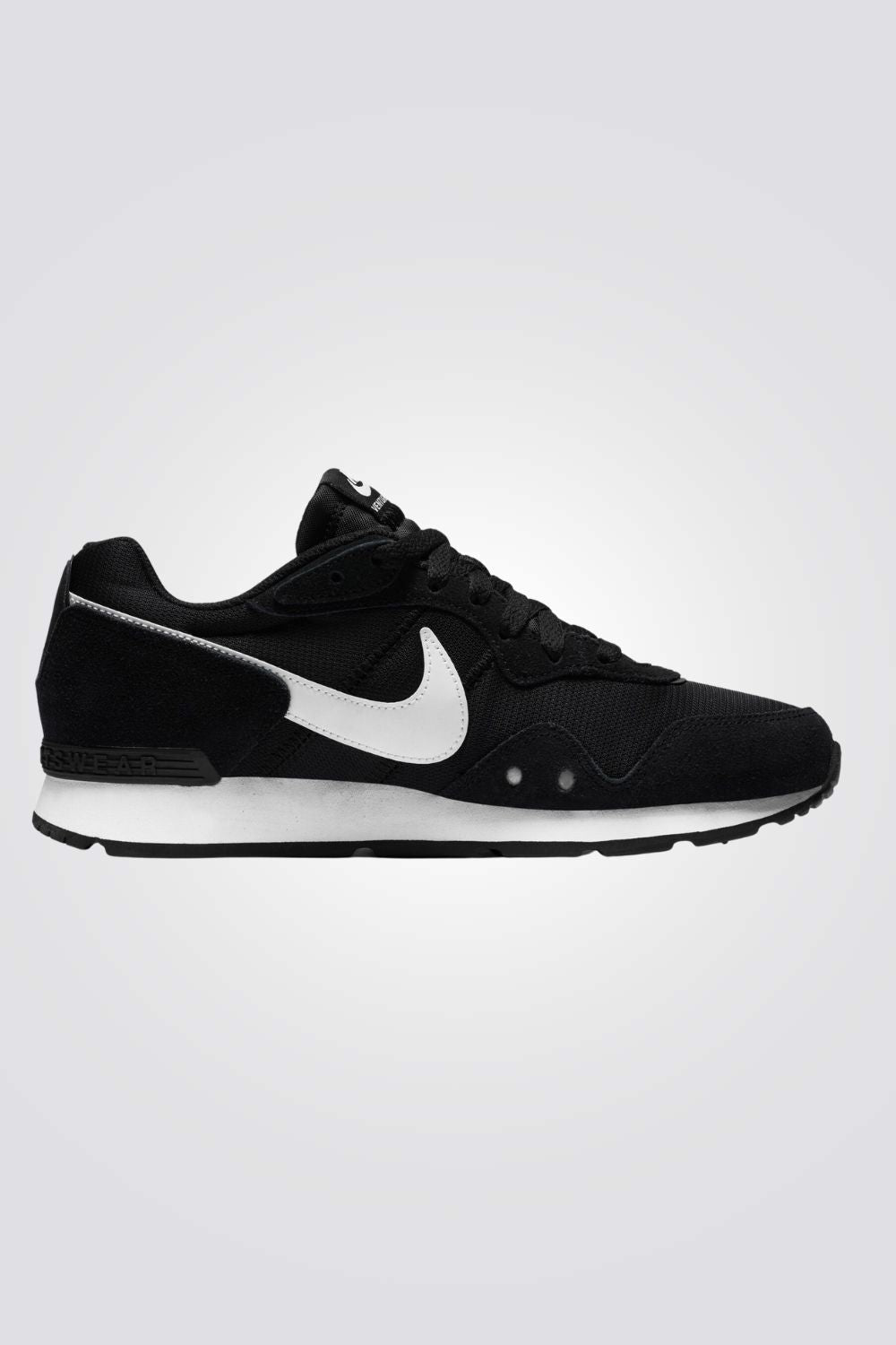 NIKE - נעלי ספורט לנשים Venture Runner בצבע שחור - MASHBIR//365