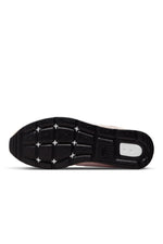 NIKE - נעלי ספורט לנשים Venture Runner בצבע ורוד ולבן - MASHBIR//365