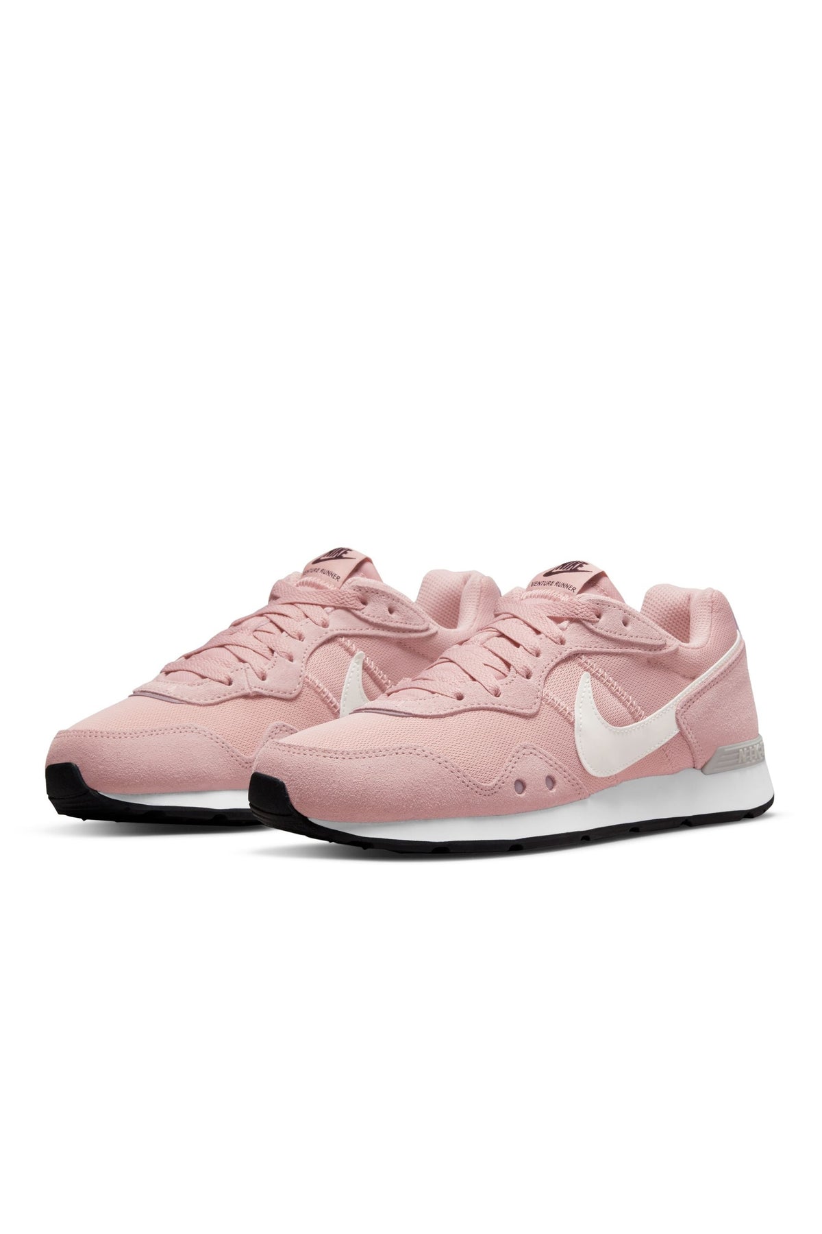 NIKE - נעלי ספורט לנשים Venture Runner בצבע ורוד ולבן - MASHBIR//365