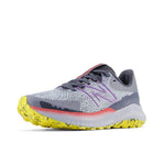 NEW BALANCE - נעלי ספורט לנשים WTNTR בצבע אפור - MASHBIR//365