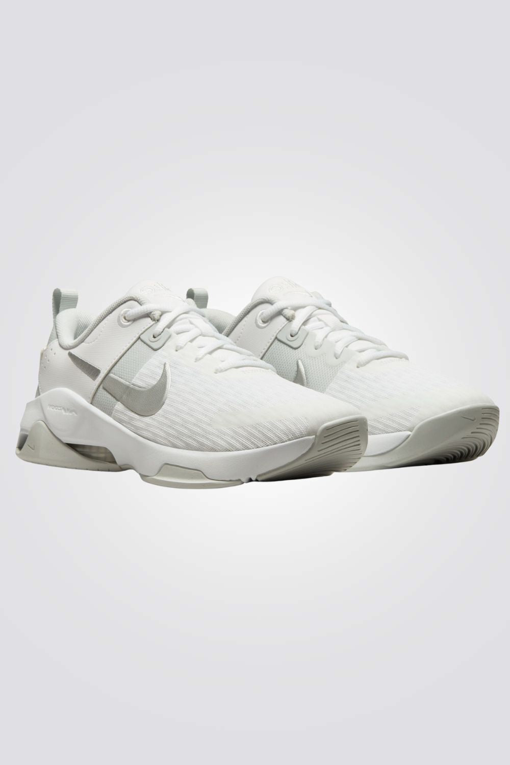 NIKE - נעלי ספורט לנשים Zoom Bella 6 בצבע לבן - MASHBIR//365