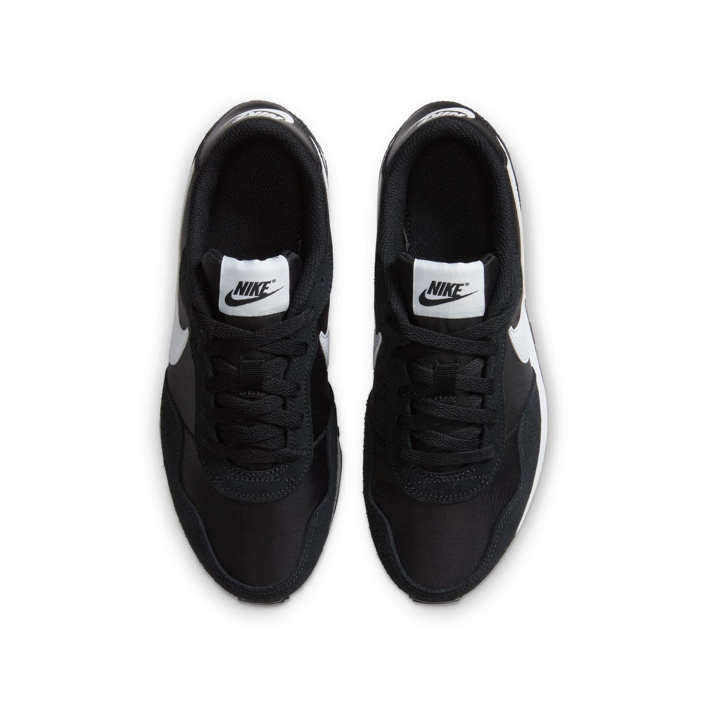 NIKE - נעלי ספורט לנוער MD Valiant בצבע שחור - MASHBIR//365