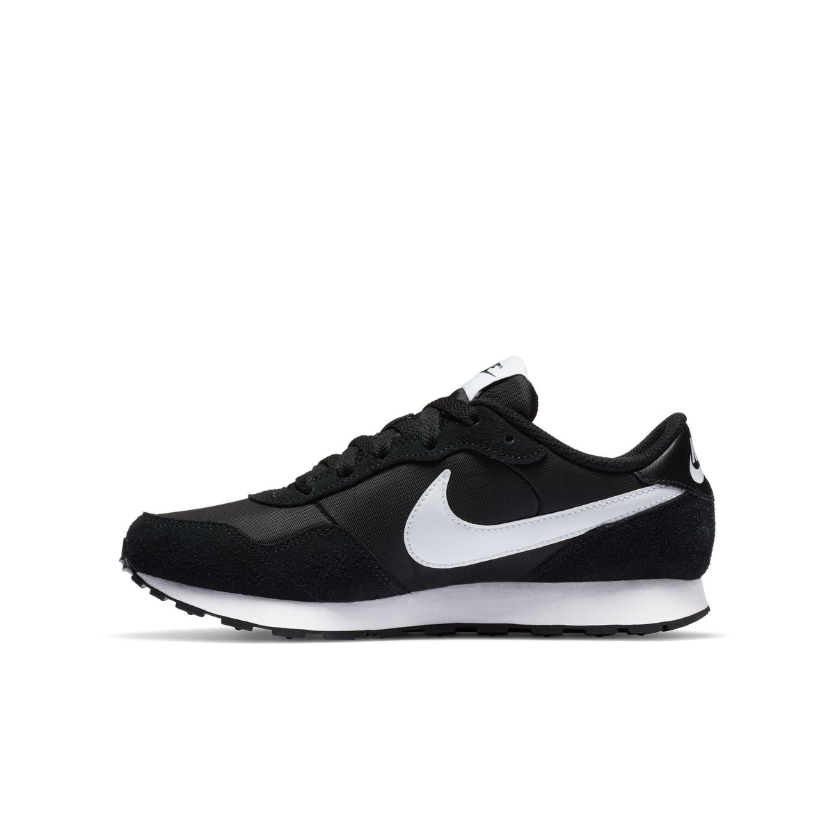 NIKE - נעלי ספורט לנוער MD Valiant בצבע שחור - MASHBIR//365