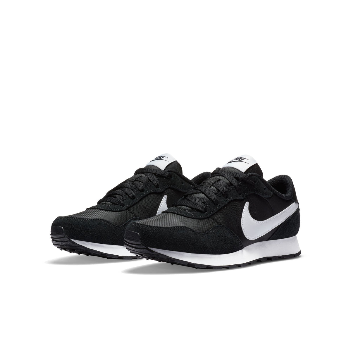 NIKE - נעלי ספורט לנוער MD Valiant בצבע שחור - MASHBIR//365