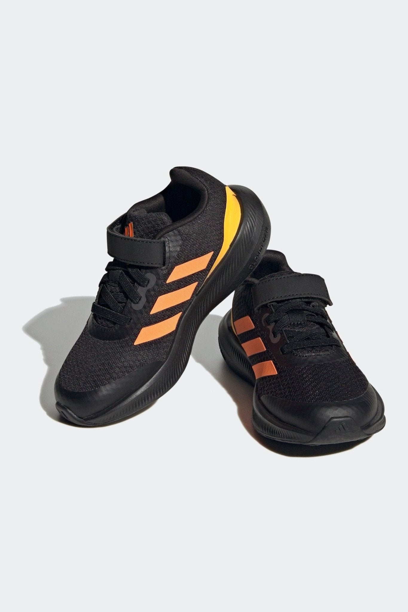 ADIDAS - נעלי ספורט לנוער RUNFALCON 3.0 בצבע שחור וכתום - MASHBIR//365