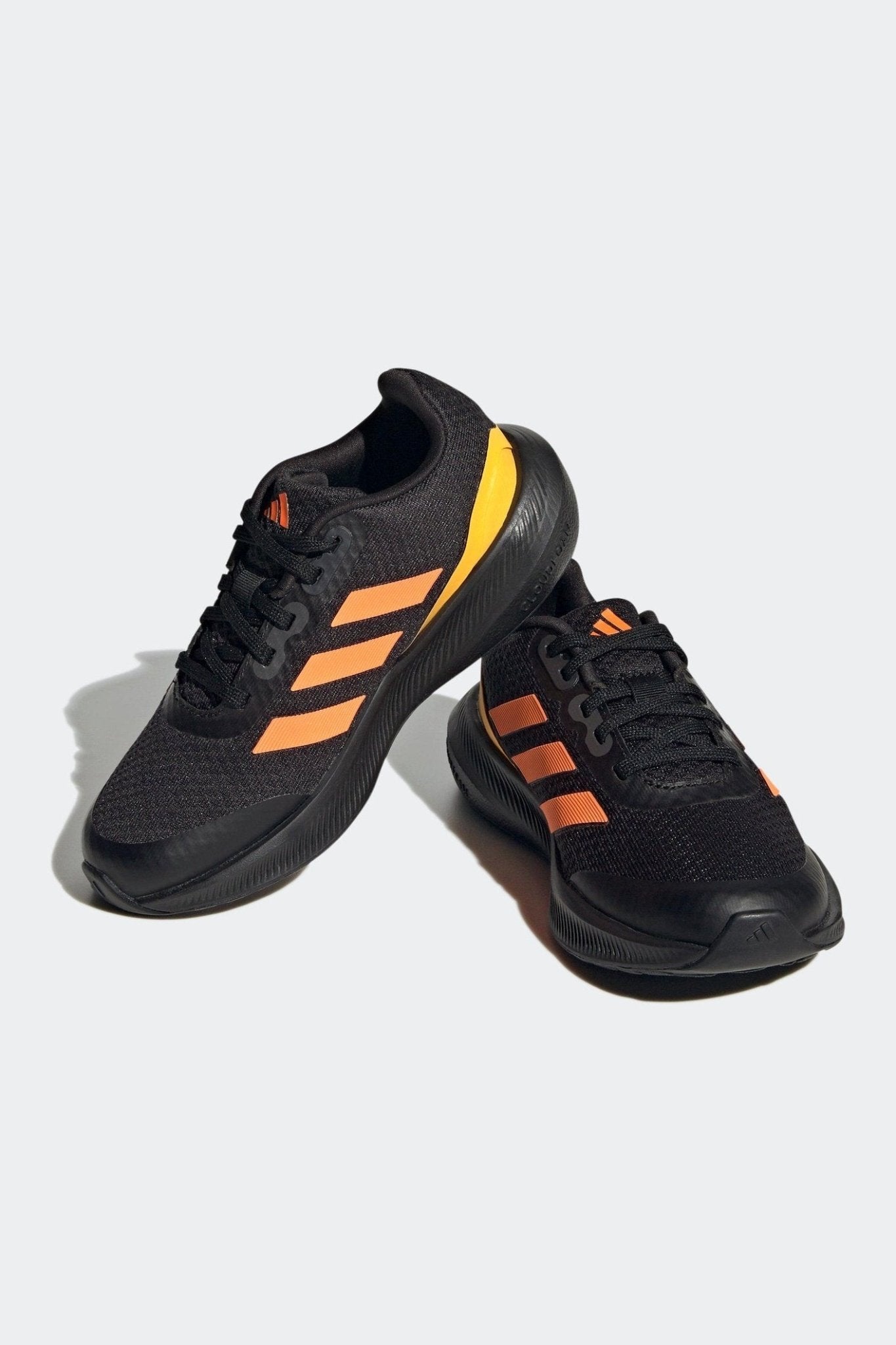 ADIDAS - נעלי ספורט לנוער RUNFALCON 3.0 בצבע שחור וכתום - MASHBIR//365