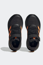 ADIDAS - נעלי ספורט לנוער RUNFALCON 3.0 בצבע שחור וכתום - MASHBIR//365