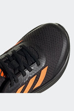 ADIDAS - נעלי ספורט לנוער RUNFALCON 3.0 בצבע שחור וכתום - MASHBIR//365