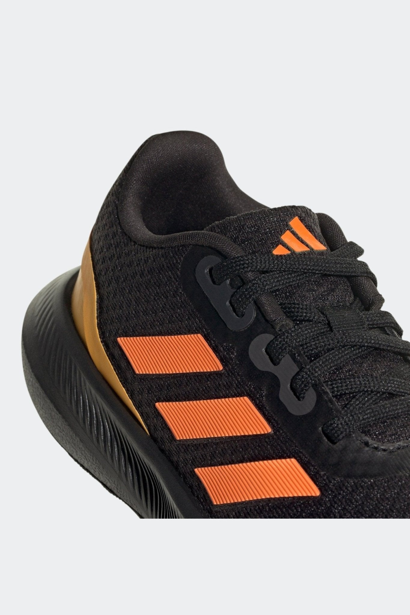 ADIDAS - נעלי ספורט לנוער RUNFALCON 3.0 בצבע שחור וכתום - MASHBIR//365
