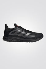 ADIDAS - נעלי ספורט SOLARGLIDE 4 בצבע שחור - MASHBIR//365
