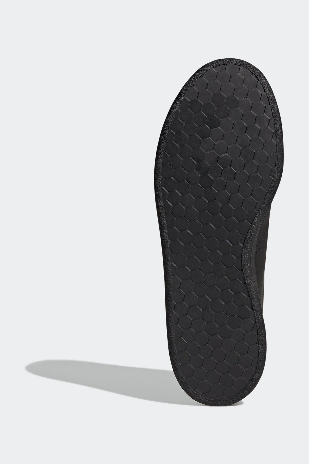 ADIDAS - נעלי סניקרס לגבר ADVANTAGE BASE בצבע שחור - MASHBIR//365