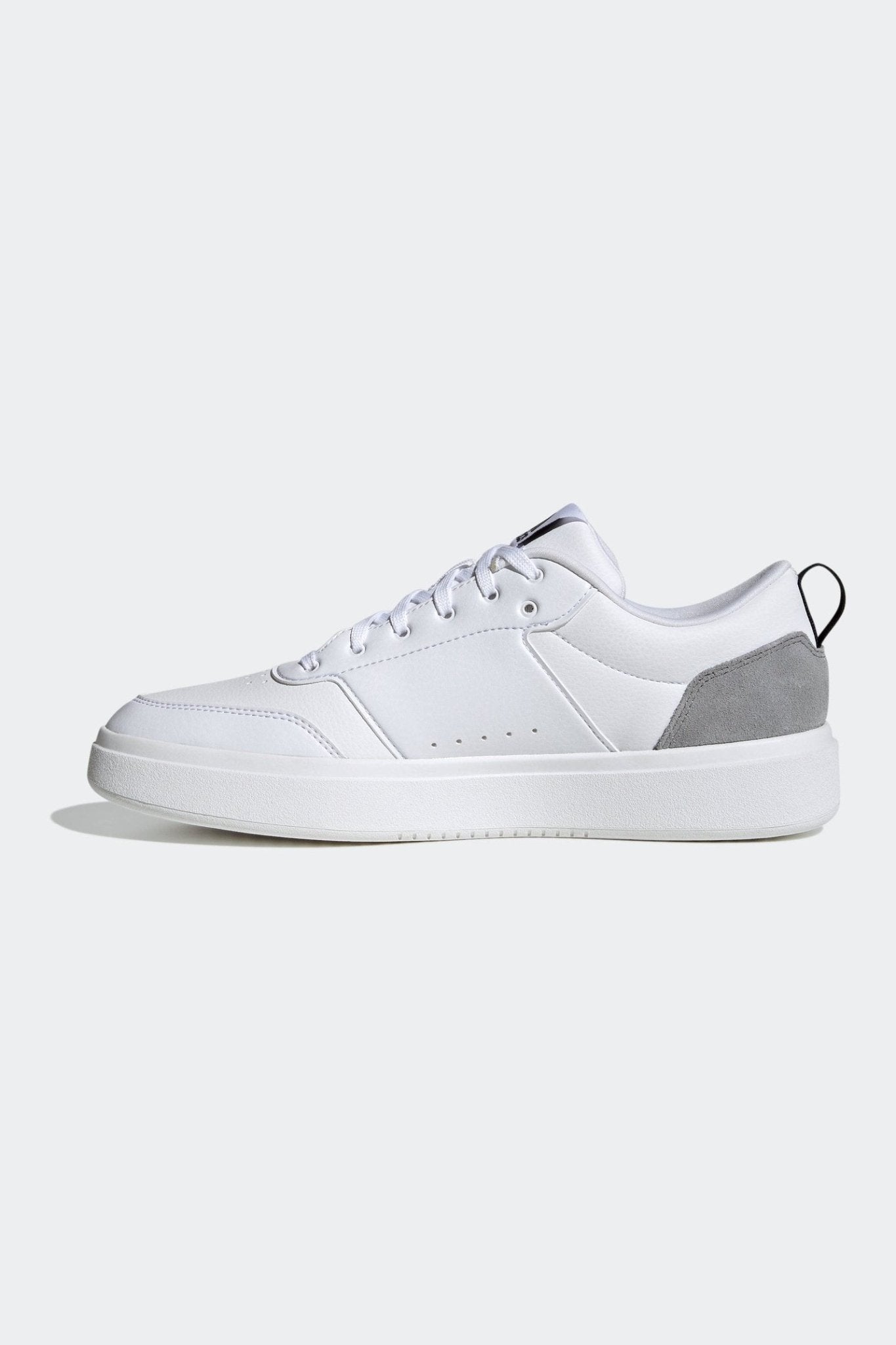 ADIDAS - נעלי סניקרס PARK STREET בצבע לבן - MASHBIR//365