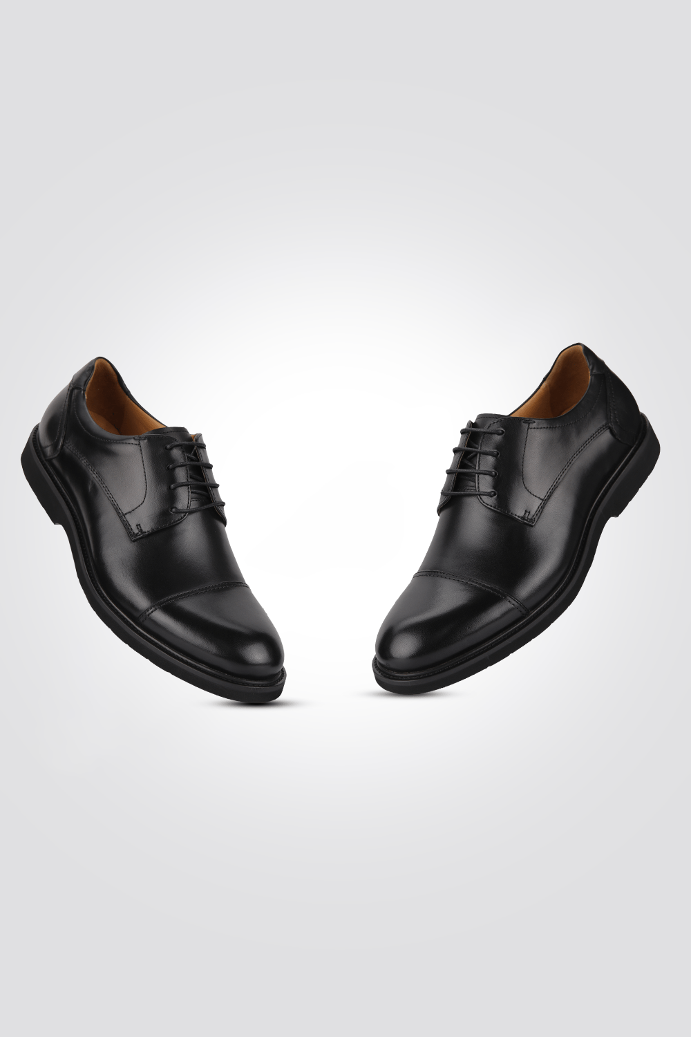 KENNETH COLE - נעליים אלגנטיות מעור לגברים בצבע שחור עם שרוכים - MASHBIR//365