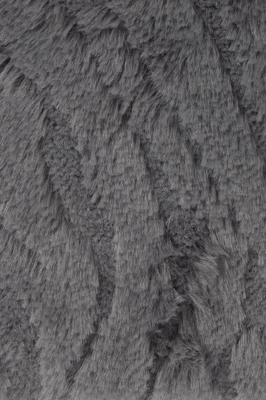 KENNETH COLE - כרבולית ליחיד מפרווה 150/200 בצבע אפור - MASHBIR//365