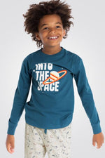 OKAIDI - סט פיג'מה לילדים שרוול ארוך הדפס זרחני בחושך של חללית בירוק אקווה ומכנסים בז' - MASHBIR//365