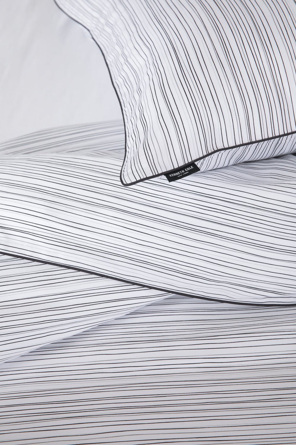 KENNETH COLE - סט מצעים זוגי רחב 180/200 ס"מ כותנה סאטן דגם OSCAR - MASHBIR//365