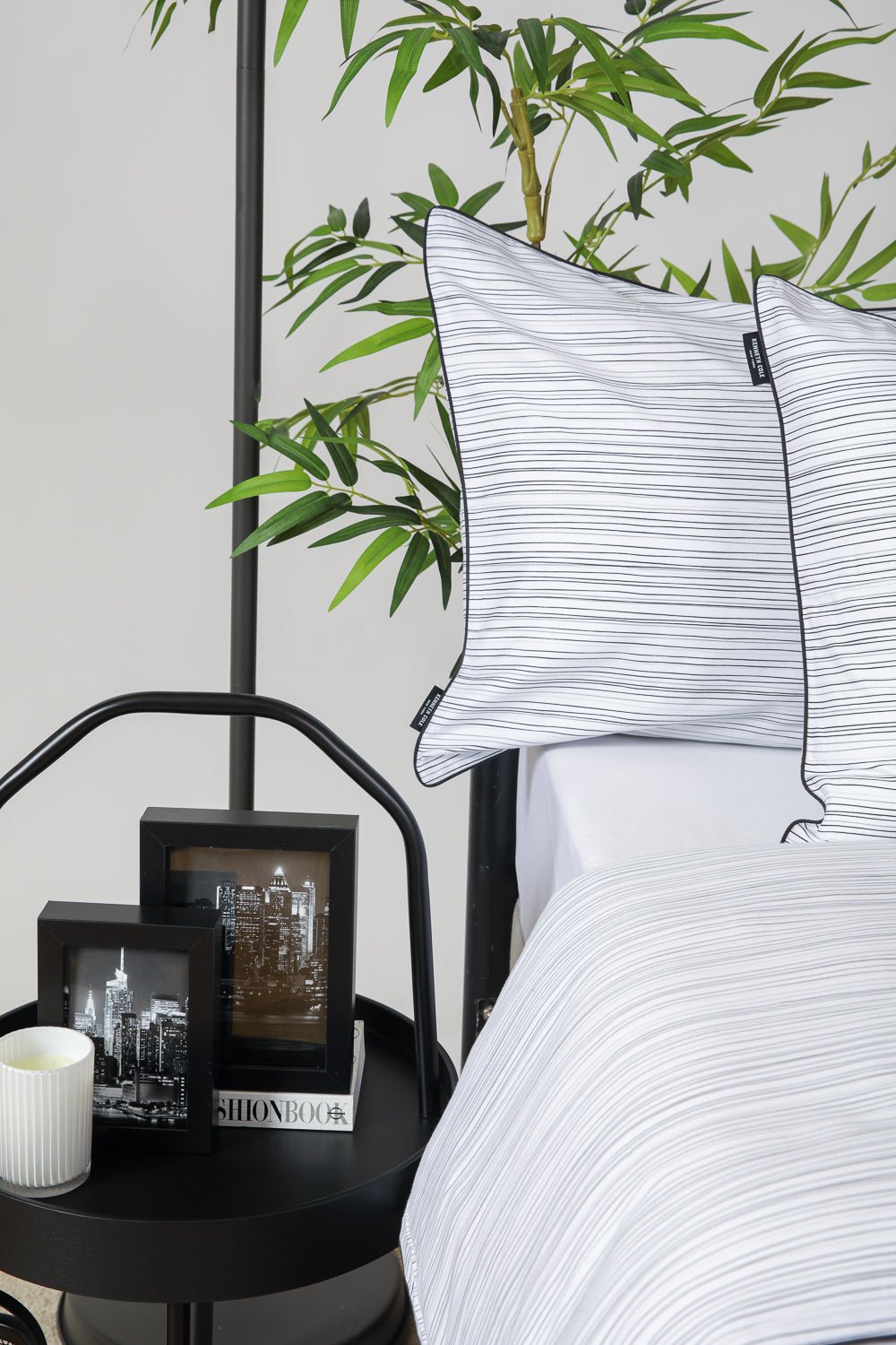 KENNETH COLE - סט מצעים זוגי רחב 180/200 ס"מ כותנה סאטן דגם OSCAR - MASHBIR//365