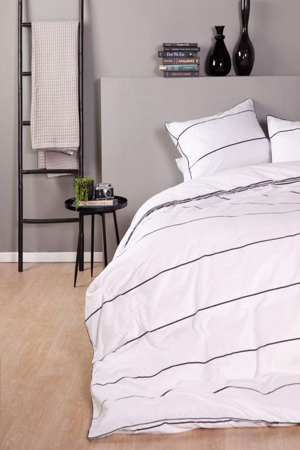 HOMESTYLE - סט מצעים זוגי רחב 180/200 כותנה פרקל דגם אור גוון לבן - MASHBIR//365