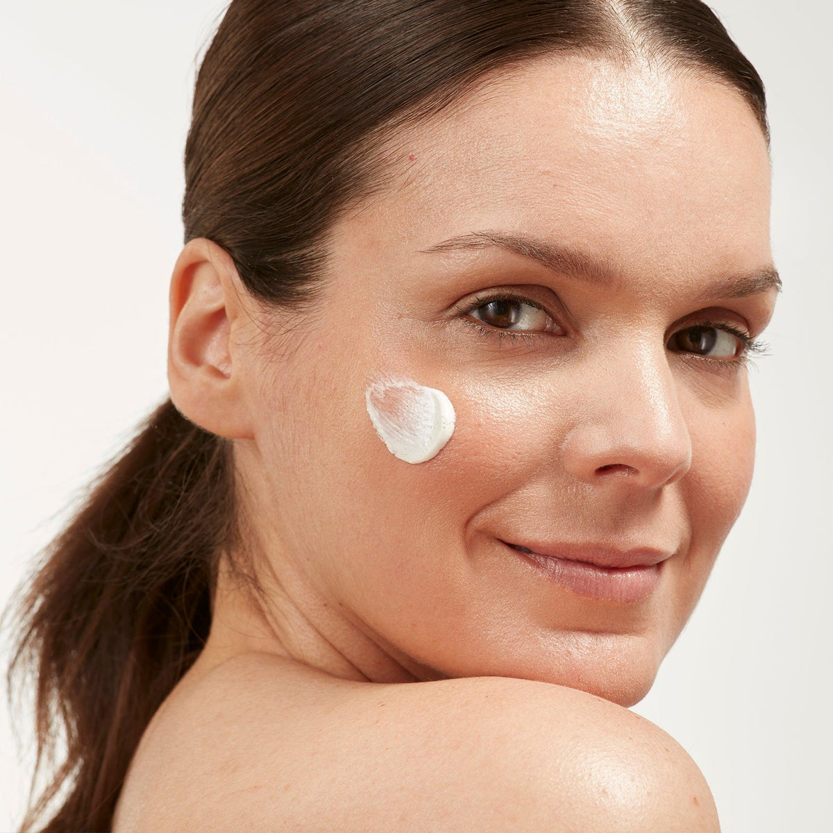 ELEMIS - סבון ניקוי מבוסס חימר 150 מ"ל CLARIFYING CLAY WASH - MASHBIR//365