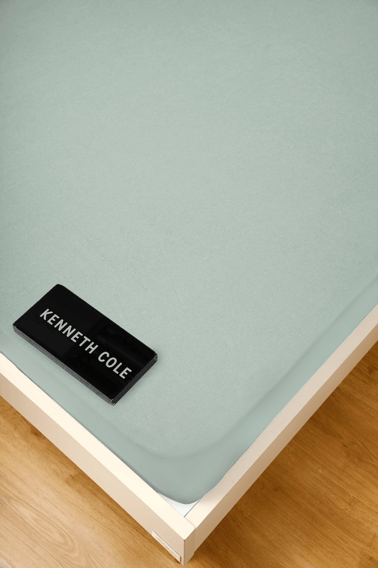 KENNETH COLE - סדין מיטה יחיד 90/200 100% כותנה באריגת סאטן בצבע ירוק - MASHBIR//365