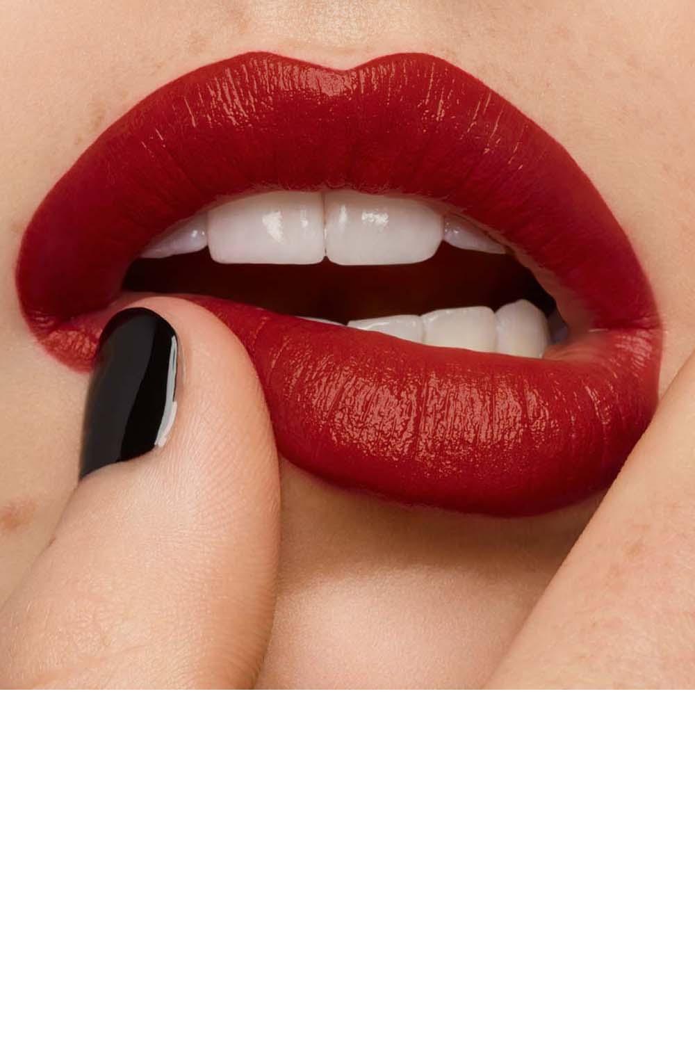 Yves Saint Laurent - שפתון ROUGE PUR COUTURE פיגמנטי ועמיד במיוחד בגימור משי - MASHBIR//365