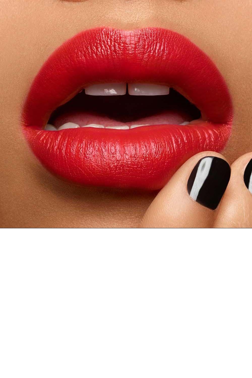 Yves Saint Laurent - שפתון ROUGE PUR COUTURE פיגמנטי ועמיד במיוחד בגימור משי - MASHBIR//365