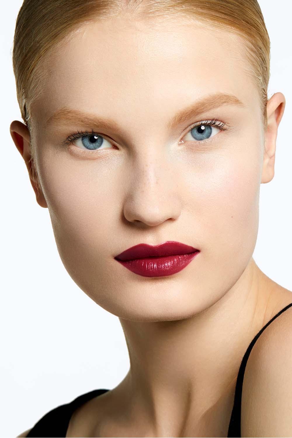 Yves Saint Laurent - שפתון ROUGE PUR COUTURE פיגמנטי ועמיד במיוחד בגימור משי - MASHBIR//365