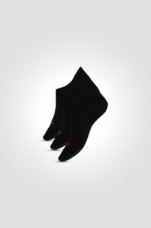 WILSON - שלישיית גרבי סניקרס בצבע שחור - MASHBIR//365