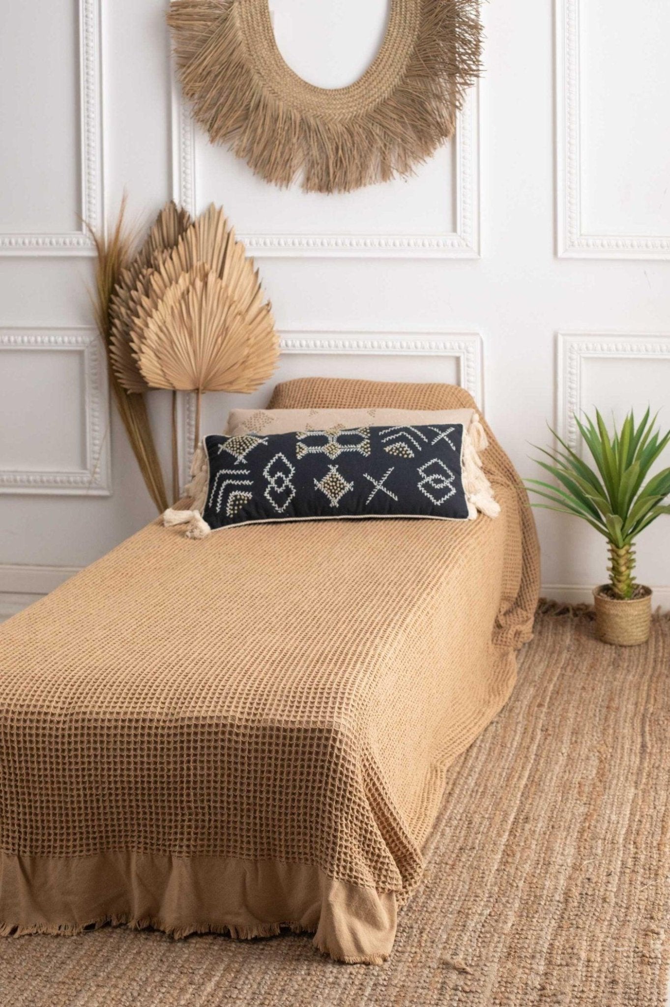 ASHRAM - שמיכת קיץ פיקה בצבע בז' - MASHBIR//365