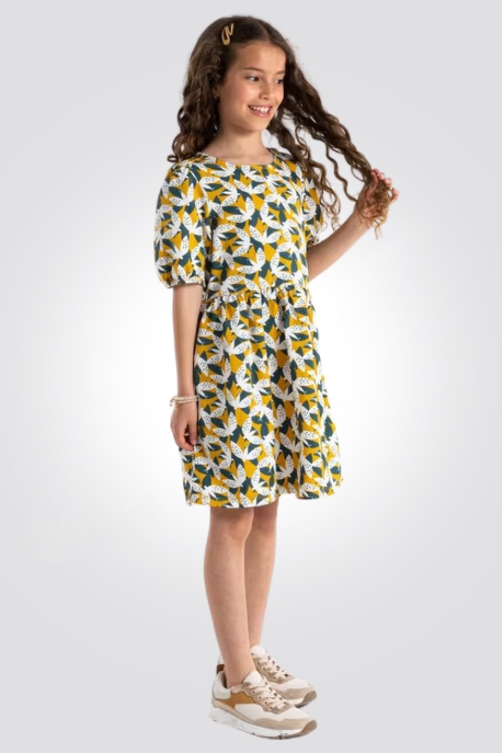 OKAIDI - שמלת ילדות שרוול קצר הדפס ציפורים ירוק צהוב לבן - MASHBIR//365