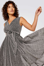 APRICOT - שמלת מיני בצבע אפור מטאלי - MASHBIR//365