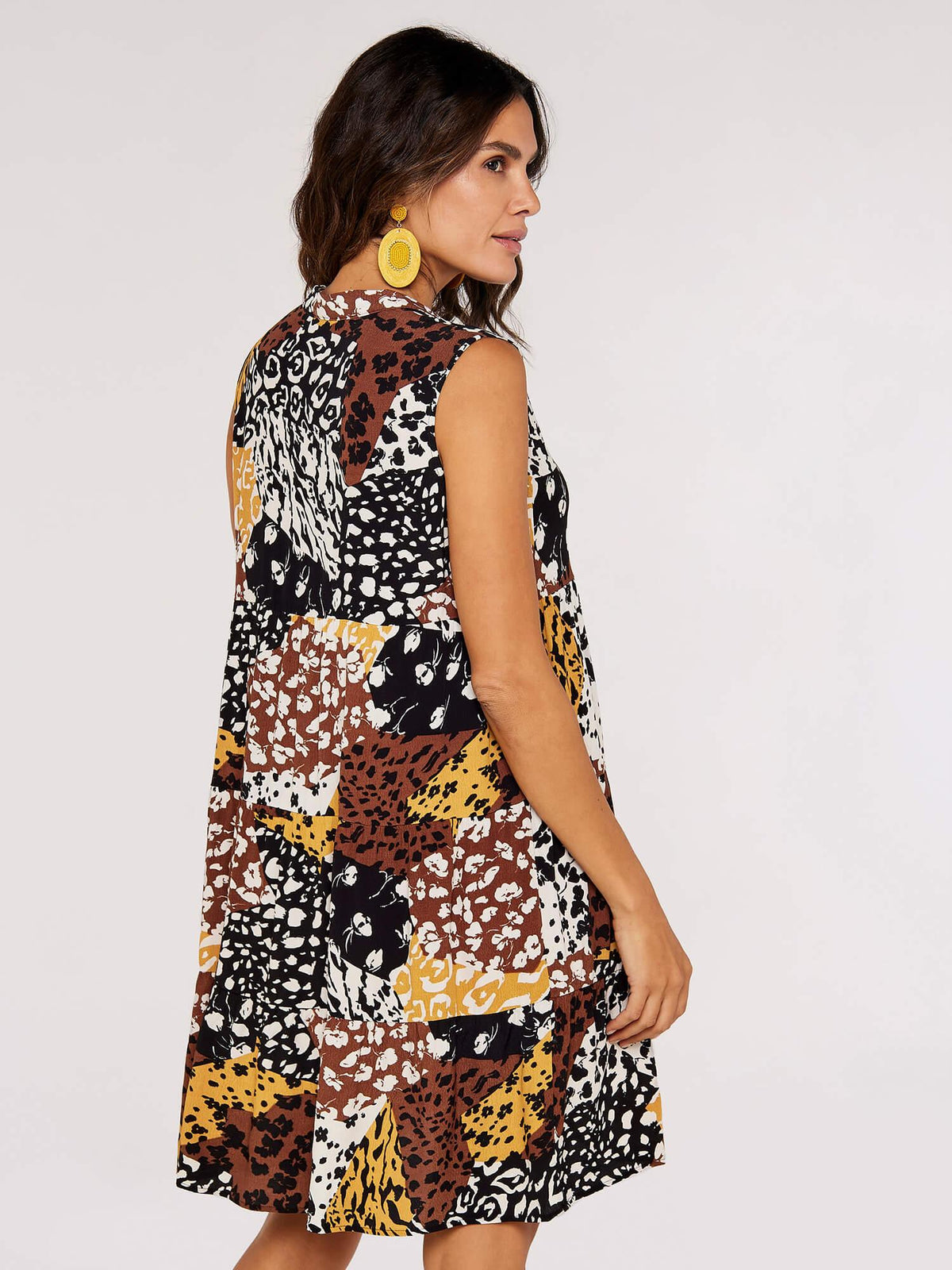 APRICOT - שמלת מיני עם הדפס בגווני חום - MASHBIR//365