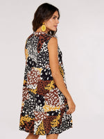 APRICOT - שמלת מיני עם הדפס בגווני חום - MASHBIR//365