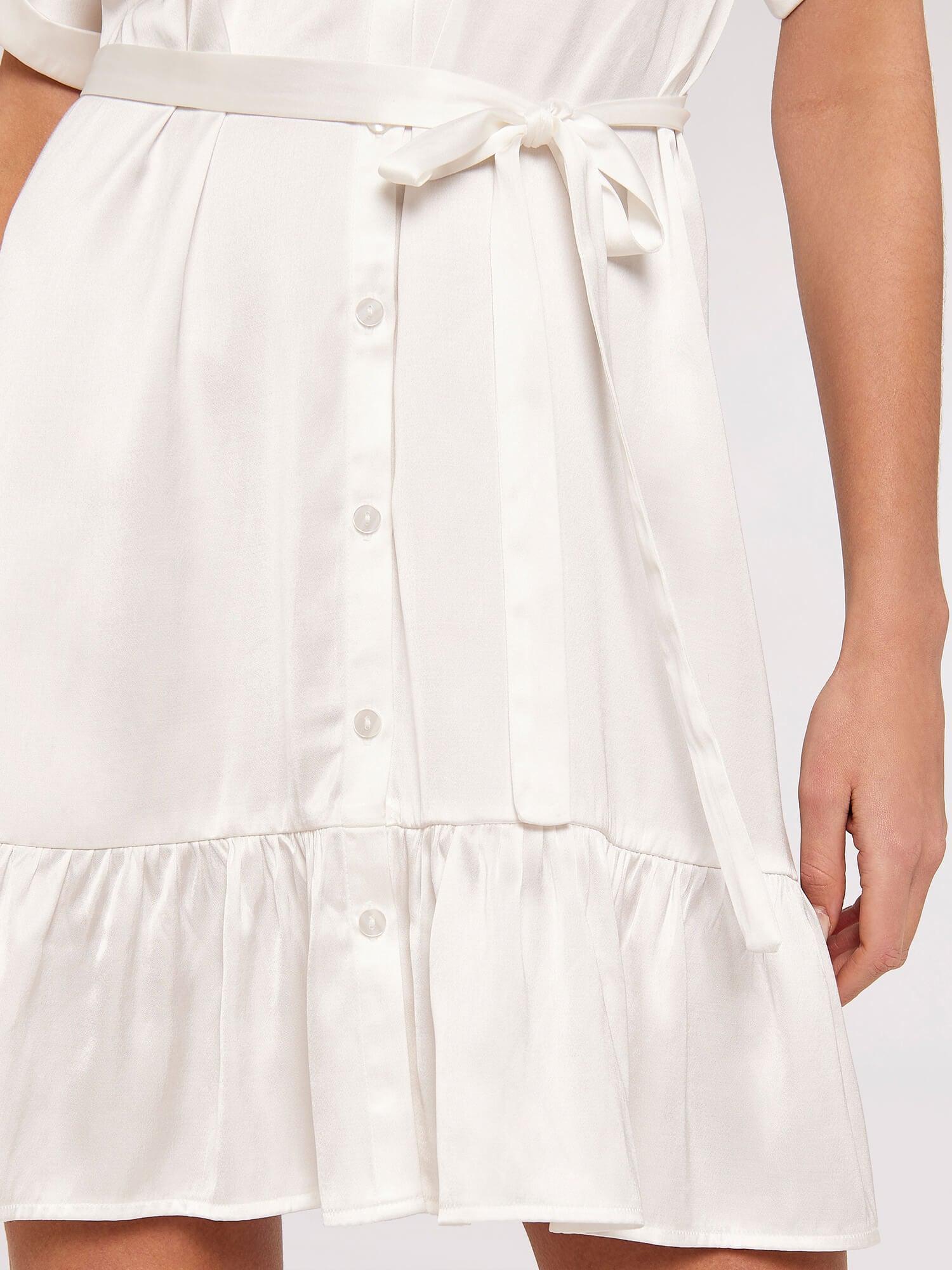 APRICOT - שמלת סאטן עם כפתורים בצבע לבן - MASHBIR//365